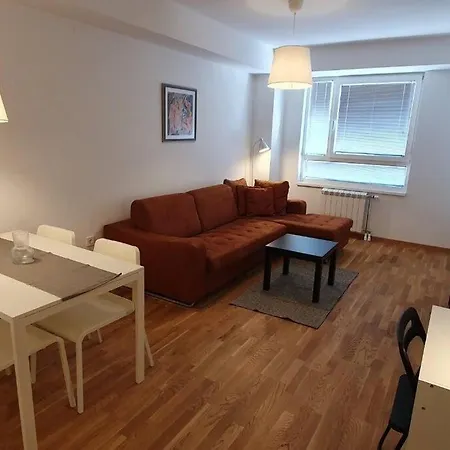 4 Apartament *